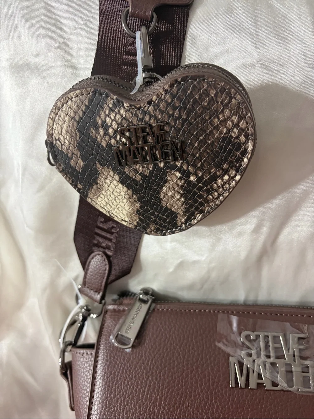 NWT Steve Madden Brown Pebbled Crossbody with Snake-Print Heart Charm